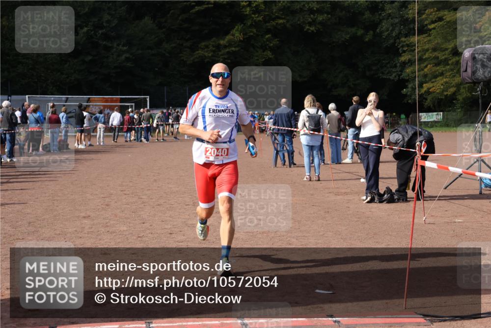 27.09.2026 - 35. Volkslauf durch das schöne Alstertal Strokosch-Dieckow http://msf.ph/oto/10572054 27.09.2026 12:21:07 Ziel 2040 meine-sportfotos.de