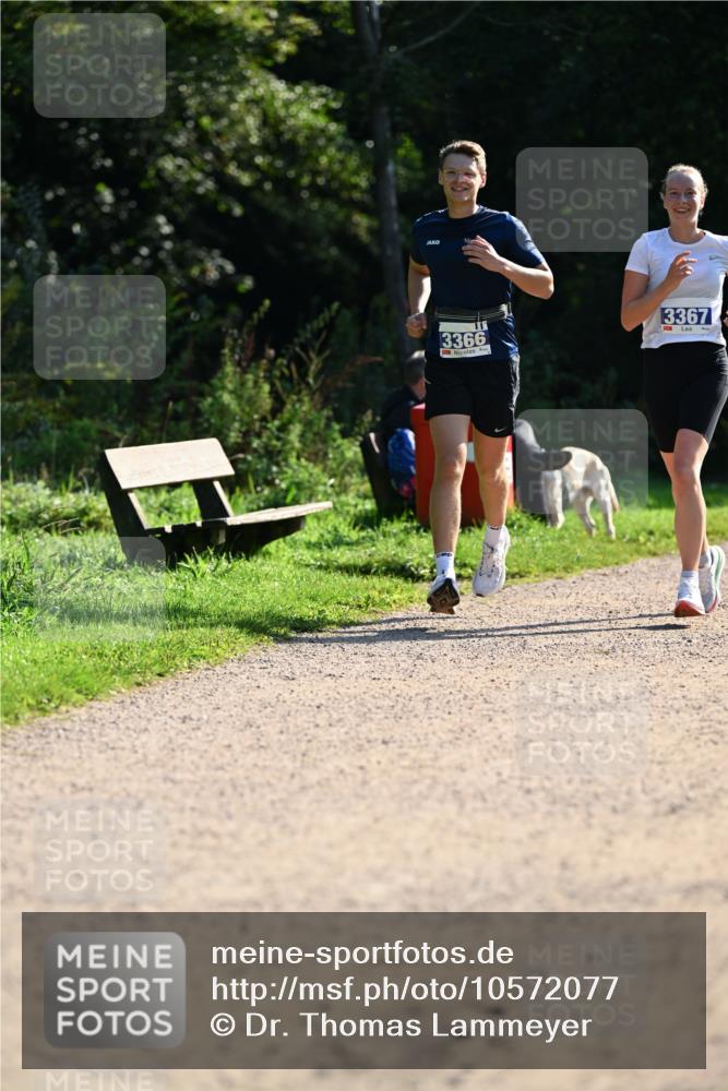 27.09.2026 - 35. Volkslauf durch das schöne Alstertal Dr. Thomas Lammeyer http://msf.ph/oto/10572077 27.09.2026 11:22:02 Laufen 3366, 3367 meine-sportfotos.de