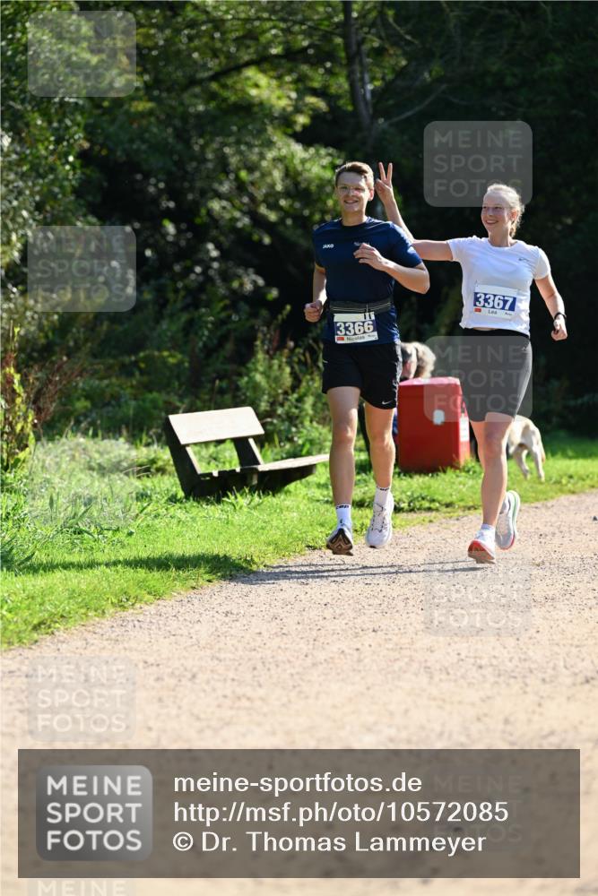 27.09.2026 - 35. Volkslauf durch das schöne Alstertal Dr. Thomas Lammeyer http://msf.ph/oto/10572085 27.09.2026 11:22:03 Laufen 3366, 3367 meine-sportfotos.de