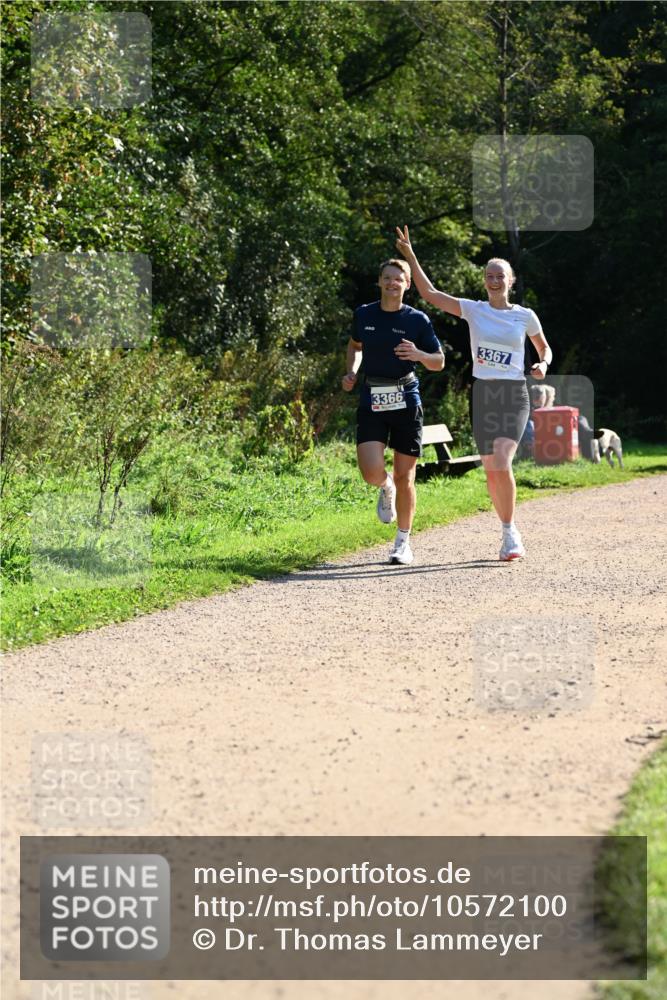27.09.2026 - 35. Volkslauf durch das schöne Alstertal Dr. Thomas Lammeyer http://msf.ph/oto/10572100 27.09.2026 11:22:04 Laufen 3367, 3366 meine-sportfotos.de