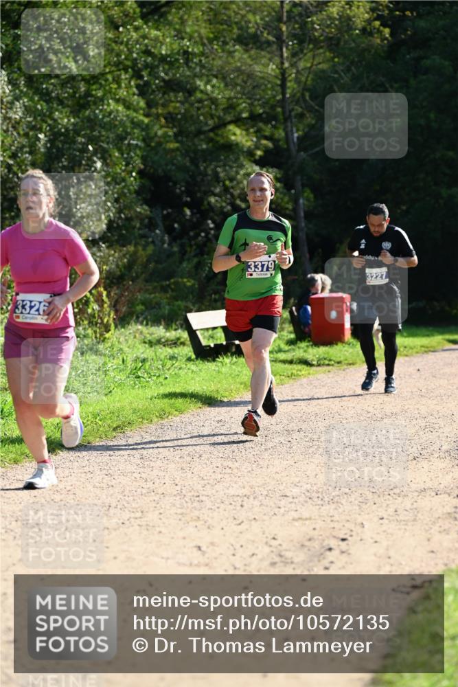 27.09.2026 - 35. Volkslauf durch das schöne Alstertal Dr. Thomas Lammeyer http://msf.ph/oto/10572135 27.09.2026 11:22:11 Laufen 3326, 3379, 3227 meine-sportfotos.de