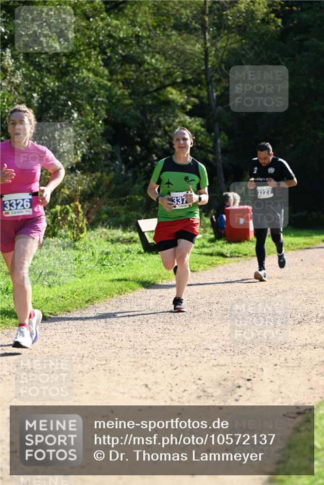 27.09.2026 - 35. Volkslauf durch das schöne Alstertal Dr. Thomas Lammeyer http://msf.ph/oto/10572137 27.09.2026 11:22:11 Laufen 3326, 337, 3227 meine-sportfotos.de