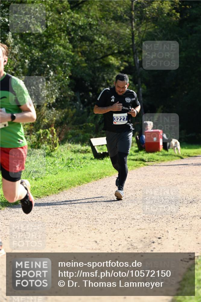 27.09.2026 - 35. Volkslauf durch das schöne Alstertal Dr. Thomas Lammeyer http://msf.ph/oto/10572150 27.09.2026 11:22:13 Laufen 3227 meine-sportfotos.de