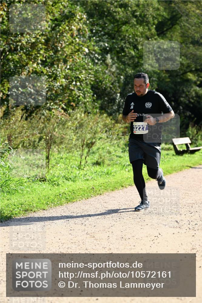 27.09.2026 - 35. Volkslauf durch das schöne Alstertal Dr. Thomas Lammeyer http://msf.ph/oto/10572161 27.09.2026 11:22:14 Laufen 3227 meine-sportfotos.de