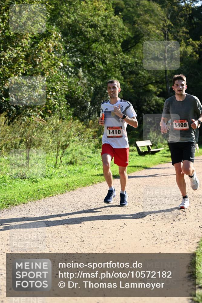 27.09.2026 - 35. Volkslauf durch das schöne Alstertal Dr. Thomas Lammeyer http://msf.ph/oto/10572182 27.09.2026 11:22:17 Laufen 1410, 1409 meine-sportfotos.de