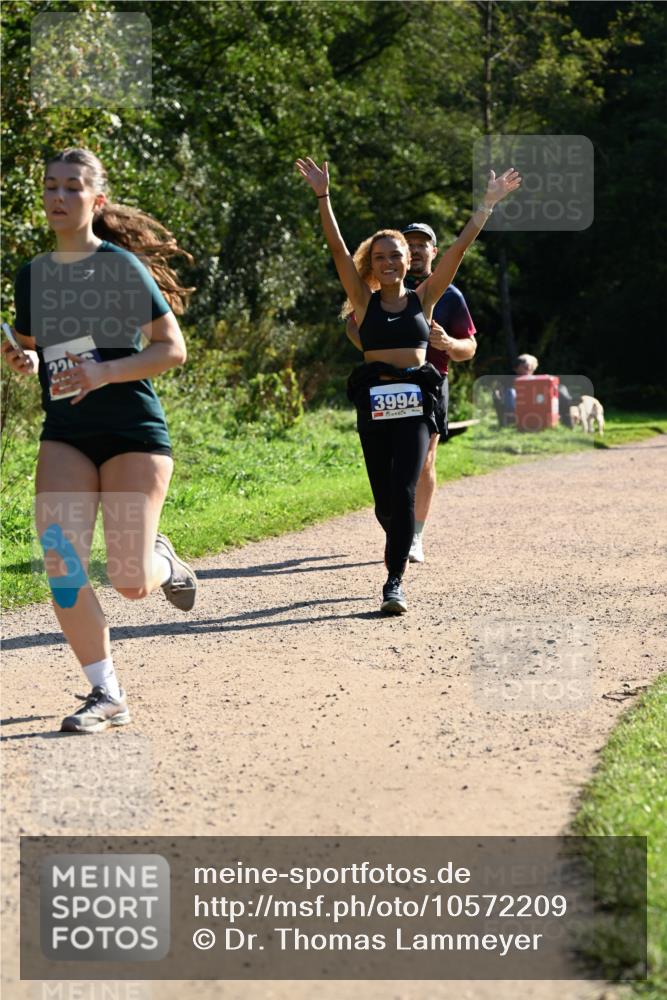 27.09.2026 - 35. Volkslauf durch das schöne Alstertal Dr. Thomas Lammeyer http://msf.ph/oto/10572209 27.09.2026 11:22:22 Laufen 221, 13, 3994 meine-sportfotos.de