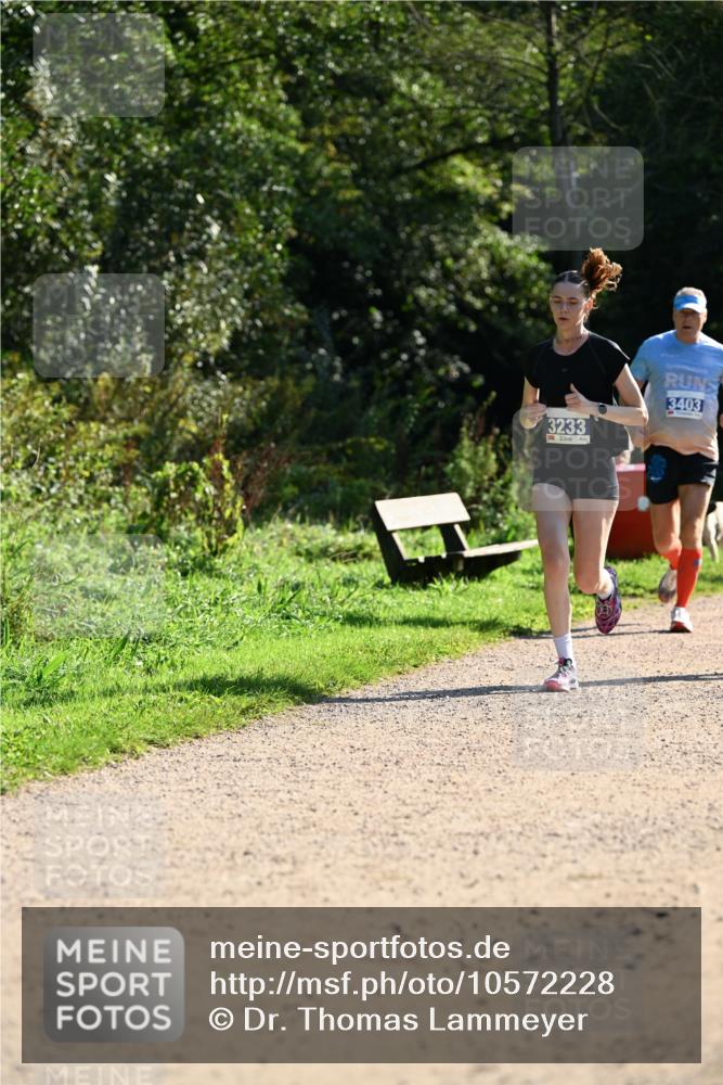 27.09.2026 - 35. Volkslauf durch das schöne Alstertal Dr. Thomas Lammeyer http://msf.ph/oto/10572228 27.09.2026 11:22:26 Laufen 3233, 3403 meine-sportfotos.de