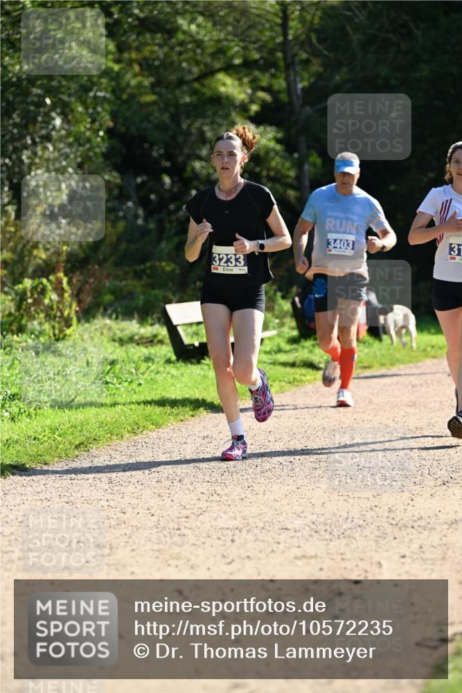 27.09.2026 - 35. Volkslauf durch das schöne Alstertal Dr. Thomas Lammeyer http://msf.ph/oto/10572235 27.09.2026 11:22:26 Laufen 3233, 3403, 3, 31 meine-sportfotos.de