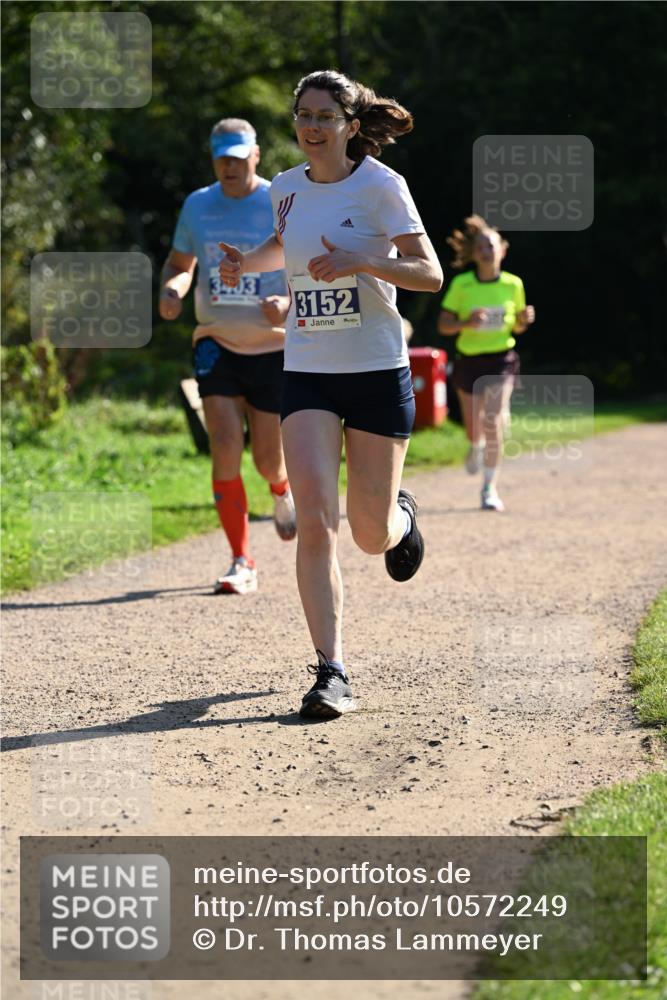 27.09.2026 - 35. Volkslauf durch das schöne Alstertal Dr. Thomas Lammeyer http://msf.ph/oto/10572249 27.09.2026 11:22:28 Laufen 3152 meine-sportfotos.de