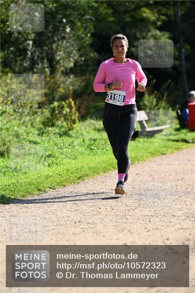 27.09.2026 - 35. Volkslauf durch das schöne Alstertal Dr. Thomas Lammeyer http://msf.ph/oto/10572323 27.09.2026 11:23:17 Laufen 3198 meine-sportfotos.de