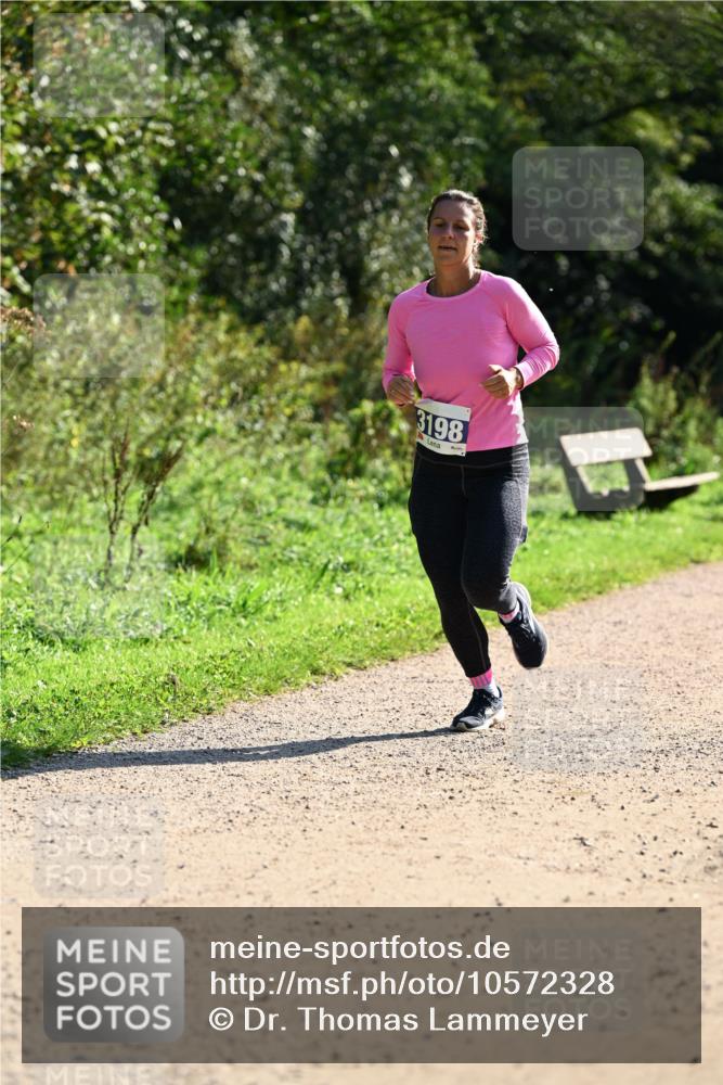27.09.2026 - 35. Volkslauf durch das schöne Alstertal Dr. Thomas Lammeyer http://msf.ph/oto/10572328 27.09.2026 11:23:18 Laufen 3198 meine-sportfotos.de
