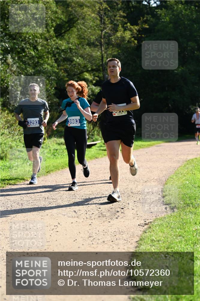 27.09.2026 - 35. Volkslauf durch das schöne Alstertal Dr. Thomas Lammeyer http://msf.ph/oto/10572360 27.09.2026 11:23:25 Laufen 3293, 3983 meine-sportfotos.de