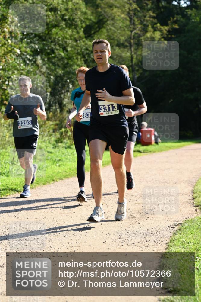 27.09.2026 - 35. Volkslauf durch das schöne Alstertal Dr. Thomas Lammeyer http://msf.ph/oto/10572366 27.09.2026 11:23:26 Laufen 3293, 83, 3313 meine-sportfotos.de