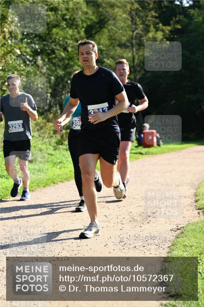 27.09.2026 - 35. Volkslauf durch das schöne Alstertal Dr. Thomas Lammeyer http://msf.ph/oto/10572367 27.09.2026 11:23:26 Laufen 3293, 398 meine-sportfotos.de