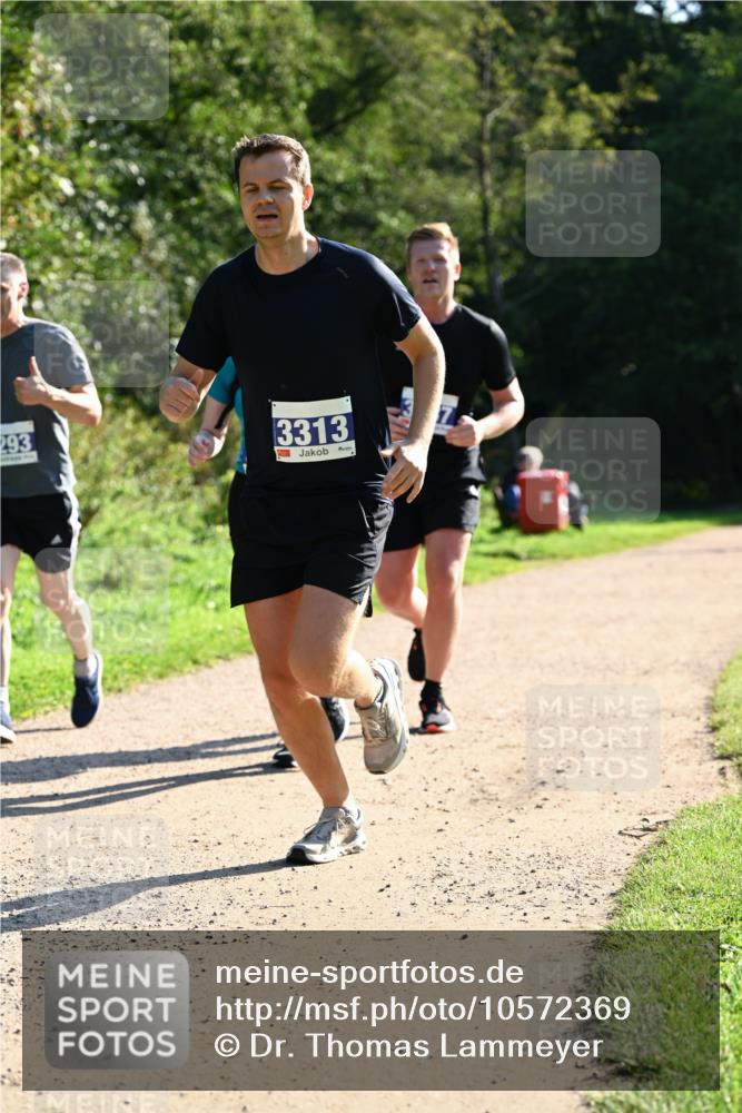 27.09.2026 - 35. Volkslauf durch das schöne Alstertal Dr. Thomas Lammeyer http://msf.ph/oto/10572369 27.09.2026 11:23:26 Laufen 293, 3313 meine-sportfotos.de
