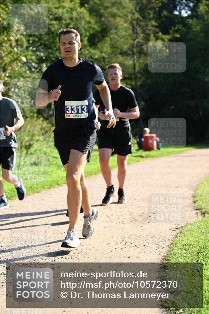 27.09.2026 - 35. Volkslauf durch das schöne Alstertal Dr. Thomas Lammeyer http://msf.ph/oto/10572370 27.09.2026 11:23:26 Laufen 3313 meine-sportfotos.de