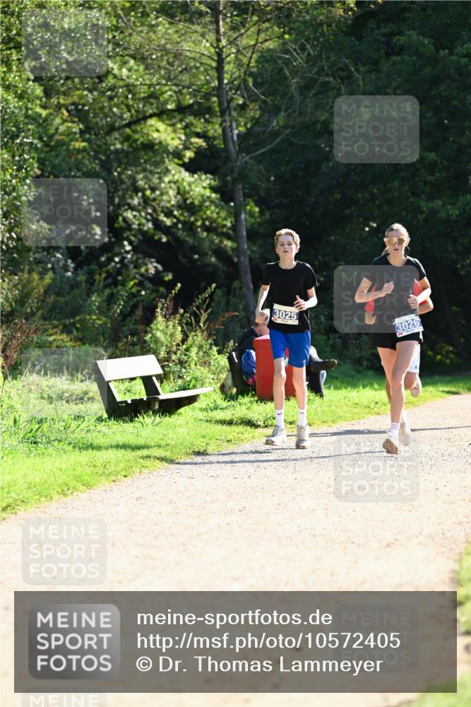 27.09.2026 - 35. Volkslauf durch das schöne Alstertal Dr. Thomas Lammeyer http://msf.ph/oto/10572405 27.09.2026 11:23:33 Laufen 3025, 3026 meine-sportfotos.de