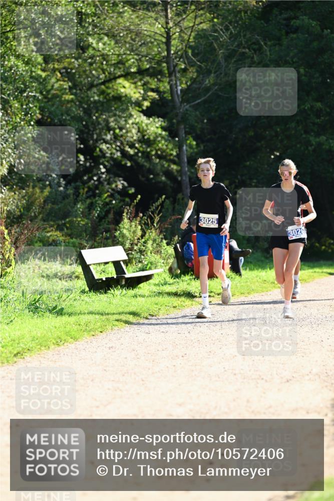 27.09.2026 - 35. Volkslauf durch das schöne Alstertal Dr. Thomas Lammeyer http://msf.ph/oto/10572406 27.09.2026 11:23:33 Laufen 3025, 3026 meine-sportfotos.de