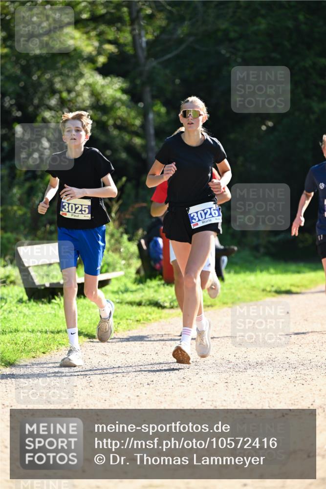 27.09.2026 - 35. Volkslauf durch das schöne Alstertal Dr. Thomas Lammeyer http://msf.ph/oto/10572416 27.09.2026 11:23:35 Laufen 3025, 3026 meine-sportfotos.de