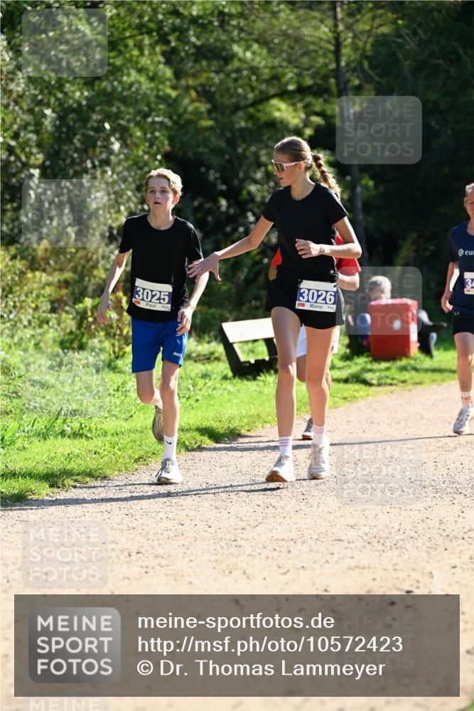 27.09.2026 - 35. Volkslauf durch das schöne Alstertal Dr. Thomas Lammeyer http://msf.ph/oto/10572423 27.09.2026 11:23:36 Laufen 3025, 3026 meine-sportfotos.de