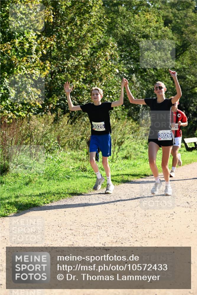 27.09.2026 - 35. Volkslauf durch das schöne Alstertal Dr. Thomas Lammeyer http://msf.ph/oto/10572433 27.09.2026 11:23:37 Laufen 3025, 3026, 29 meine-sportfotos.de