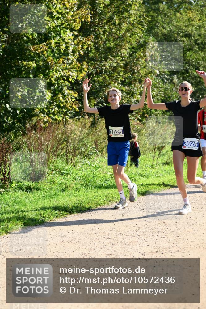27.09.2026 - 35. Volkslauf durch das schöne Alstertal Dr. Thomas Lammeyer http://msf.ph/oto/10572436 27.09.2026 11:23:37 Laufen 3025, 3026 meine-sportfotos.de