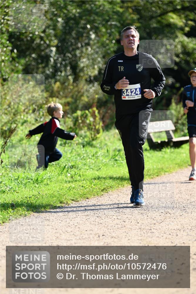 27.09.2026 - 35. Volkslauf durch das schöne Alstertal Dr. Thomas Lammeyer http://msf.ph/oto/10572476 27.09.2026 11:23:47 Laufen 3424 meine-sportfotos.de