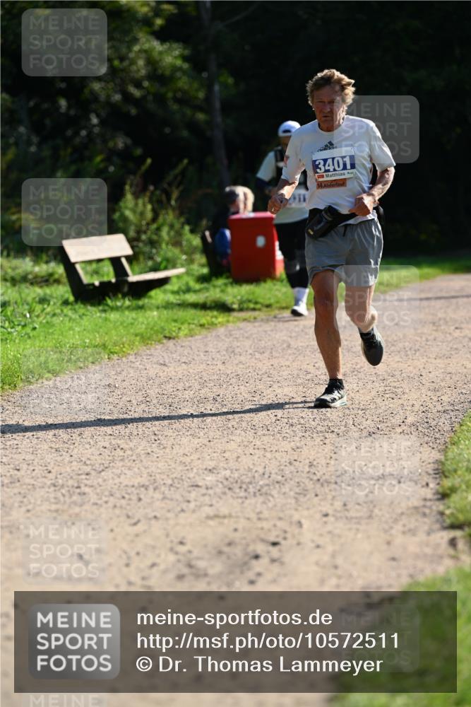 27.09.2026 - 35. Volkslauf durch das schöne Alstertal Dr. Thomas Lammeyer http://msf.ph/oto/10572511 27.09.2026 11:23:56 Laufen 3401, 4 meine-sportfotos.de
