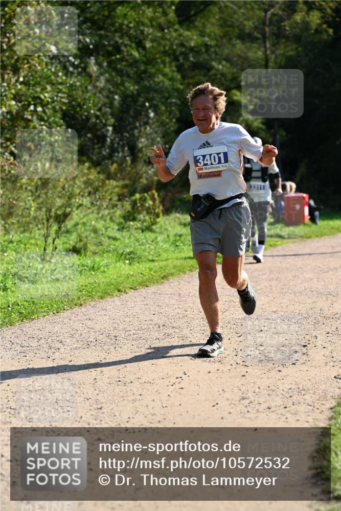 27.09.2026 - 35. Volkslauf durch das schöne Alstertal Dr. Thomas Lammeyer http://msf.ph/oto/10572532 27.09.2026 11:23:58 Laufen 3401, 4, 3111 meine-sportfotos.de
