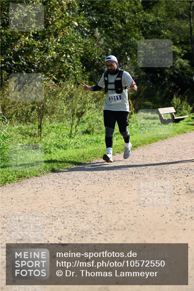 27.09.2026 - 35. Volkslauf durch das schöne Alstertal Dr. Thomas Lammeyer http://msf.ph/oto/10572550 27.09.2026 11:24:00 Laufen 3311 meine-sportfotos.de