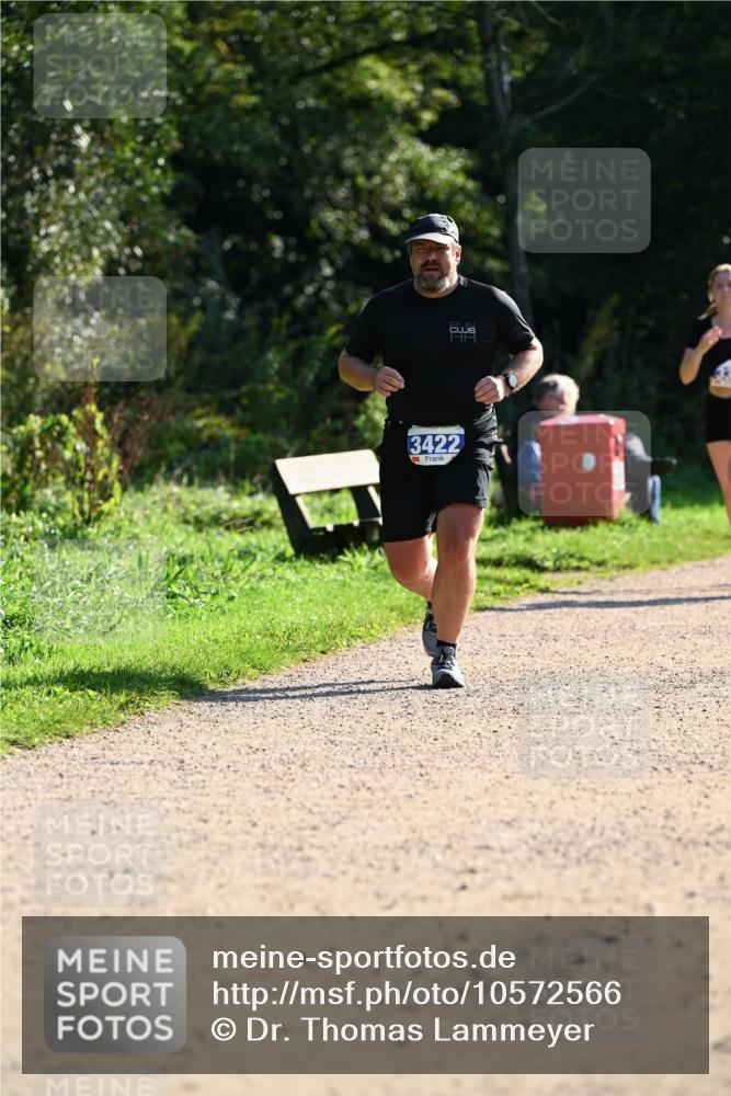 27.09.2026 - 35. Volkslauf durch das schöne Alstertal Dr. Thomas Lammeyer http://msf.ph/oto/10572566 27.09.2026 11:24:05 Laufen 3422 meine-sportfotos.de