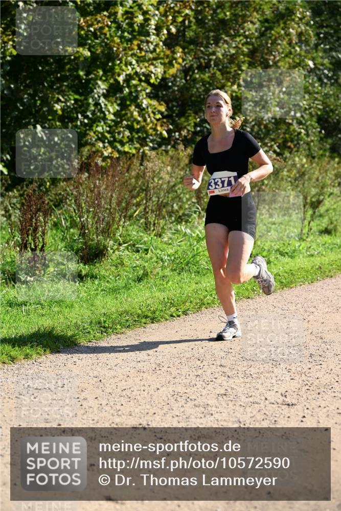 27.09.2026 - 35. Volkslauf durch das schöne Alstertal Dr. Thomas Lammeyer http://msf.ph/oto/10572590 27.09.2026 11:24:10 Laufen 3371 meine-sportfotos.de