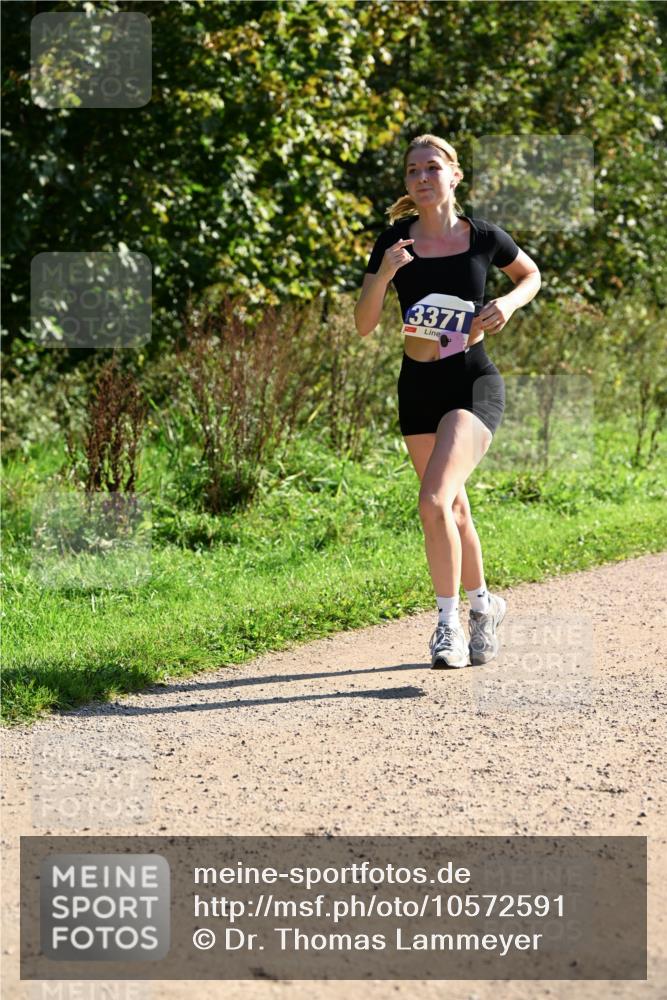 27.09.2026 - 35. Volkslauf durch das schöne Alstertal Dr. Thomas Lammeyer http://msf.ph/oto/10572591 27.09.2026 11:24:10 Laufen 3371 meine-sportfotos.de
