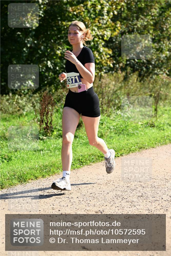 27.09.2026 - 35. Volkslauf durch das schöne Alstertal Dr. Thomas Lammeyer http://msf.ph/oto/10572595 27.09.2026 11:24:11 Laufen 3371 meine-sportfotos.de