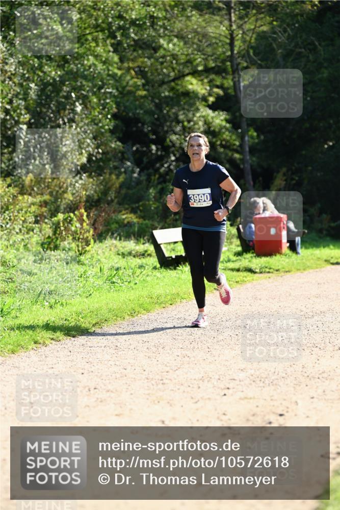 27.09.2026 - 35. Volkslauf durch das schöne Alstertal Dr. Thomas Lammeyer http://msf.ph/oto/10572618 27.09.2026 11:24:16 Laufen 3990 meine-sportfotos.de