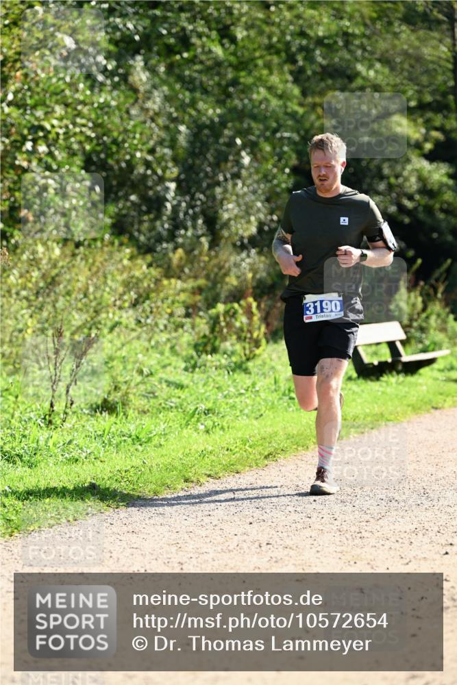 27.09.2026 - 35. Volkslauf durch das schöne Alstertal Dr. Thomas Lammeyer http://msf.ph/oto/10572654 27.09.2026 11:24:28 Laufen 3190 meine-sportfotos.de