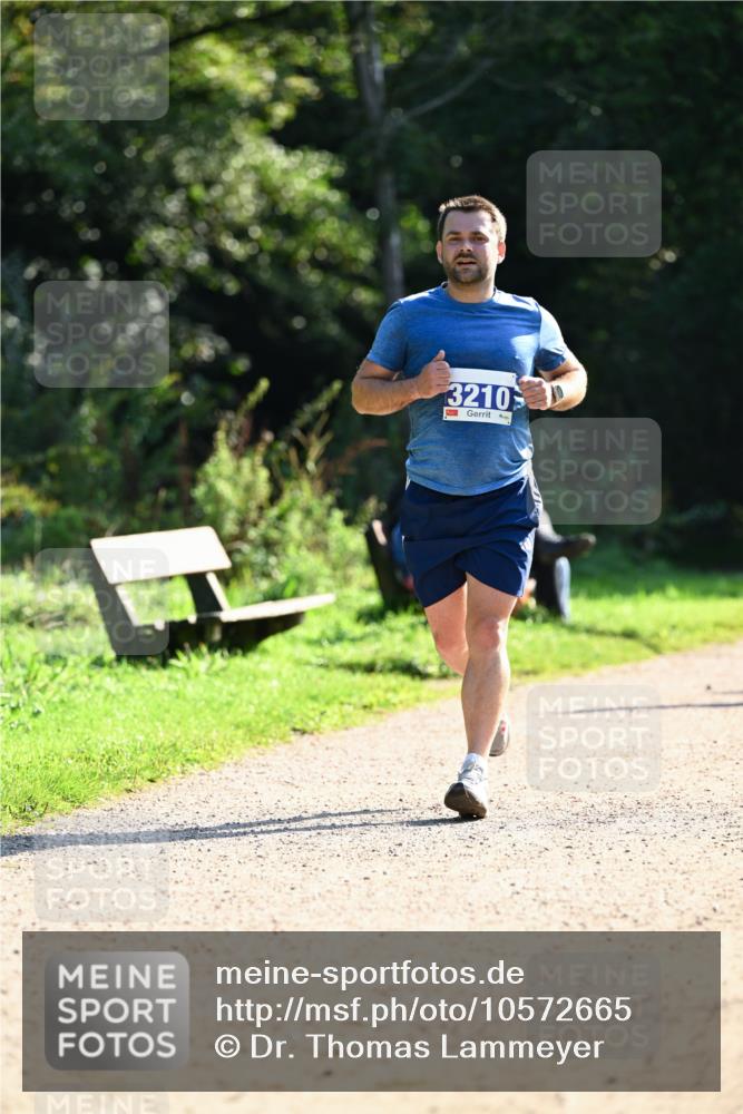 27.09.2026 - 35. Volkslauf durch das schöne Alstertal Dr. Thomas Lammeyer http://msf.ph/oto/10572665 27.09.2026 11:24:32 Laufen 3210 meine-sportfotos.de