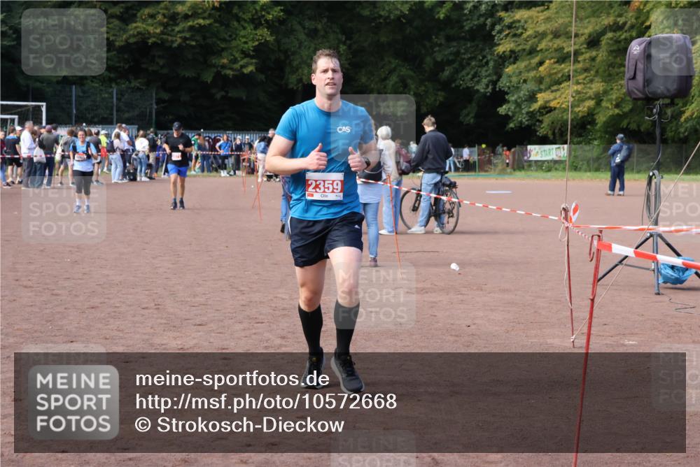 27.09.2026 - 35. Volkslauf durch das schöne Alstertal Strokosch-Dieckow http://msf.ph/oto/10572668 27.09.2026 12:22:16 Ziel 2359 meine-sportfotos.de