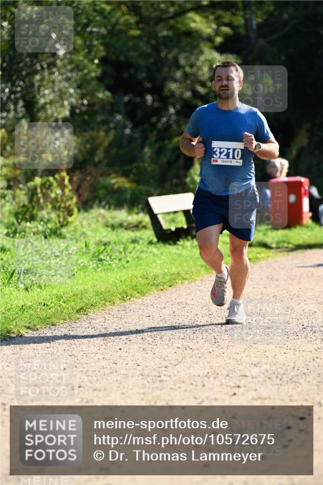 27.09.2026 - 35. Volkslauf durch das schöne Alstertal Dr. Thomas Lammeyer http://msf.ph/oto/10572675 27.09.2026 11:24:33 Laufen 3210 meine-sportfotos.de
