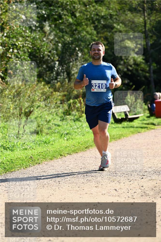 27.09.2026 - 35. Volkslauf durch das schöne Alstertal Dr. Thomas Lammeyer http://msf.ph/oto/10572687 27.09.2026 11:24:35 Laufen 3210 meine-sportfotos.de