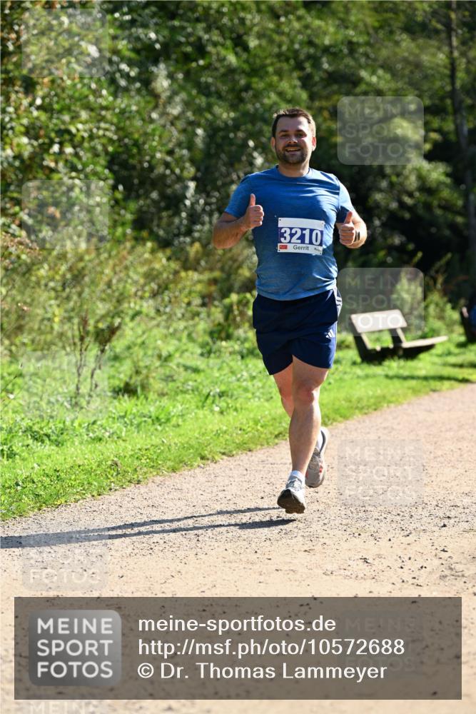 27.09.2026 - 35. Volkslauf durch das schöne Alstertal Dr. Thomas Lammeyer http://msf.ph/oto/10572688 27.09.2026 11:24:35 Laufen 3210 meine-sportfotos.de