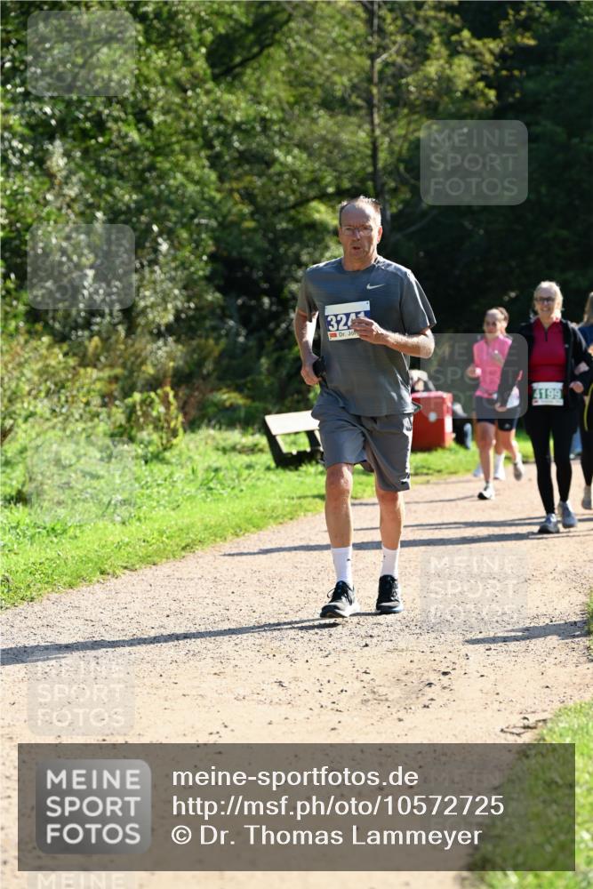 27.09.2026 - 35. Volkslauf durch das schöne Alstertal Dr. Thomas Lammeyer http://msf.ph/oto/10572725 27.09.2026 11:24:41 Laufen 324, 4199 meine-sportfotos.de