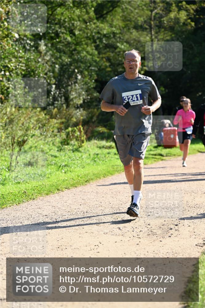 27.09.2026 - 35. Volkslauf durch das schöne Alstertal Dr. Thomas Lammeyer http://msf.ph/oto/10572729 27.09.2026 11:24:41 Laufen 3241 meine-sportfotos.de
