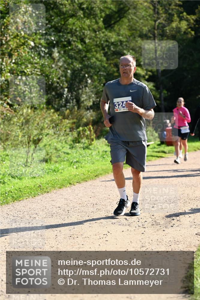 27.09.2026 - 35. Volkslauf durch das schöne Alstertal Dr. Thomas Lammeyer http://msf.ph/oto/10572731 27.09.2026 11:24:42 Laufen 324 meine-sportfotos.de