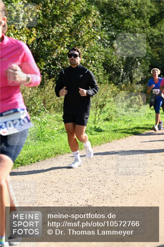 27.09.2026 - 35. Volkslauf durch das schöne Alstertal Dr. Thomas Lammeyer http://msf.ph/oto/10572766 27.09.2026 11:24:47 Laufen 3020, 3413 meine-sportfotos.de