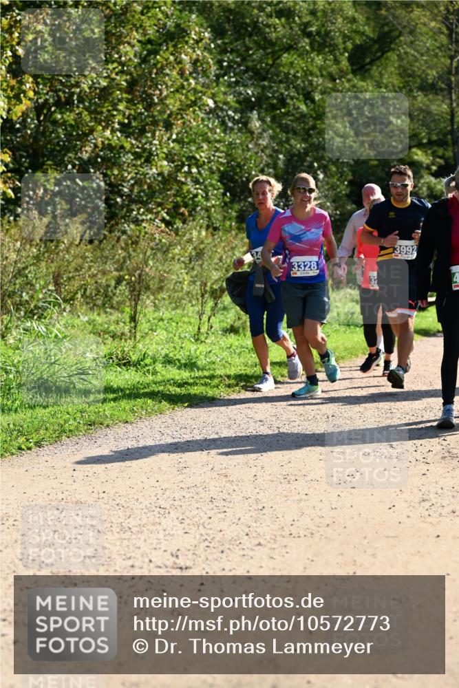 27.09.2026 - 35. Volkslauf durch das schöne Alstertal Dr. Thomas Lammeyer http://msf.ph/oto/10572773 27.09.2026 11:24:48 Laufen 3328, 3992 meine-sportfotos.de