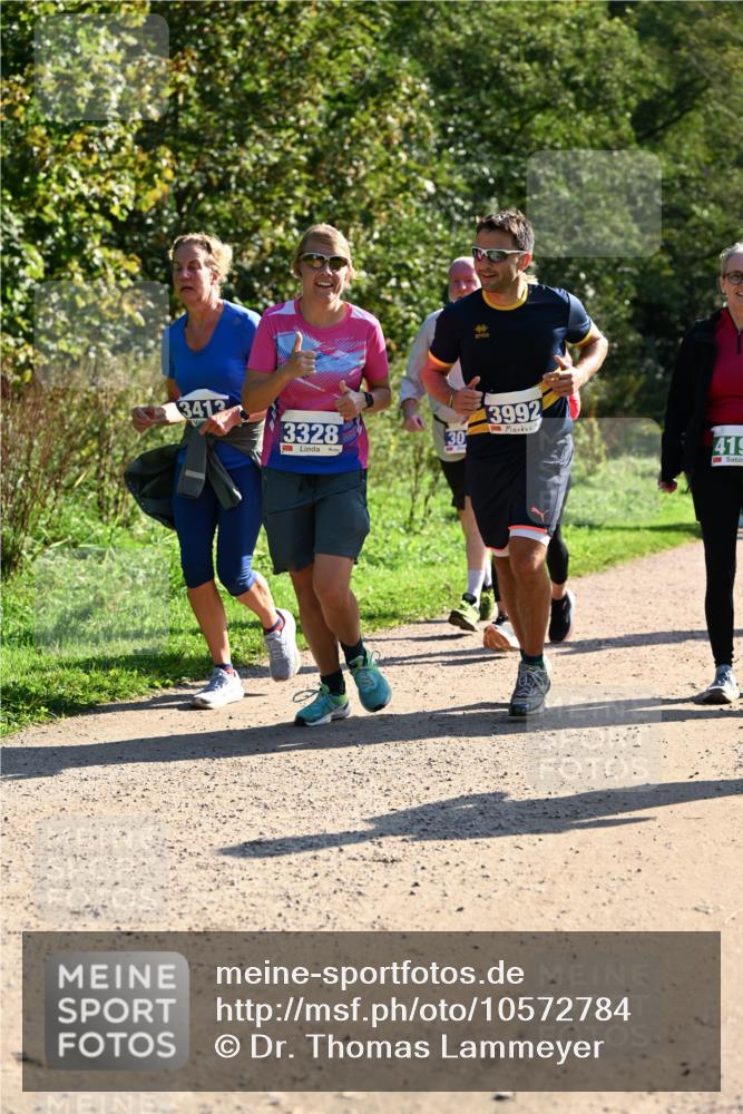 27.09.2026 - 35. Volkslauf durch das schöne Alstertal Dr. Thomas Lammeyer http://msf.ph/oto/10572784 27.09.2026 11:24:50 Laufen 3413, 3328, 30, 3992, 419 meine-sportfotos.de