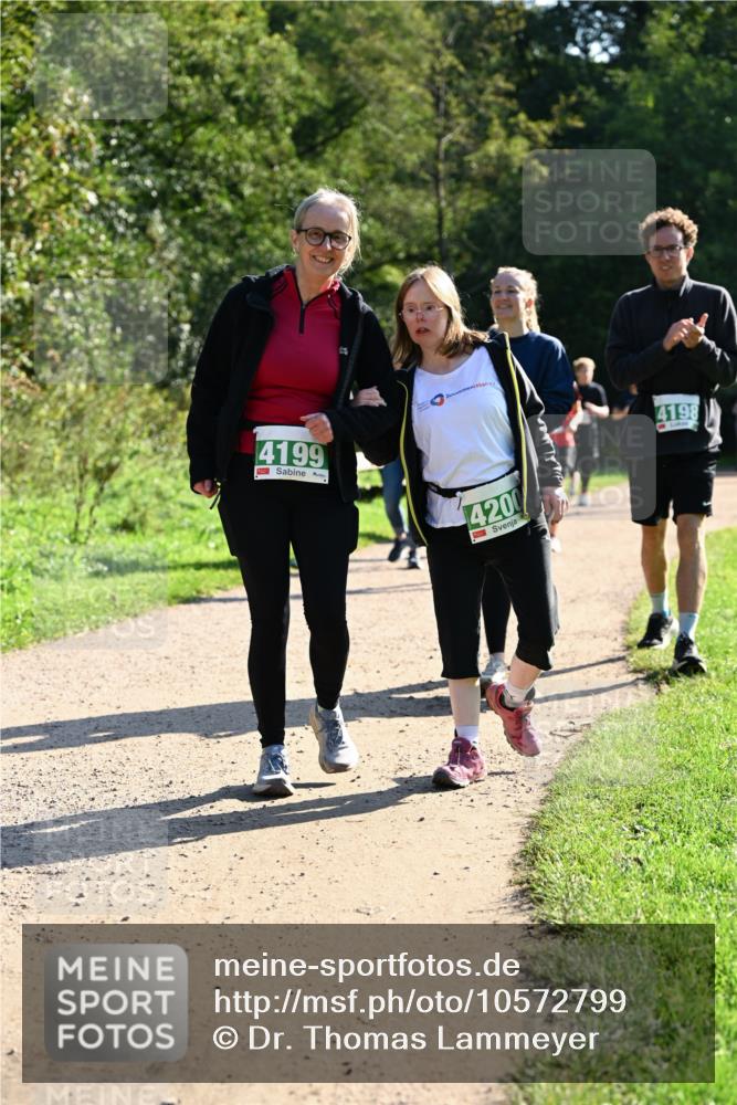27.09.2026 - 35. Volkslauf durch das schöne Alstertal Dr. Thomas Lammeyer http://msf.ph/oto/10572799 27.09.2026 11:24:52 Laufen 4199, 4200, 4198 meine-sportfotos.de