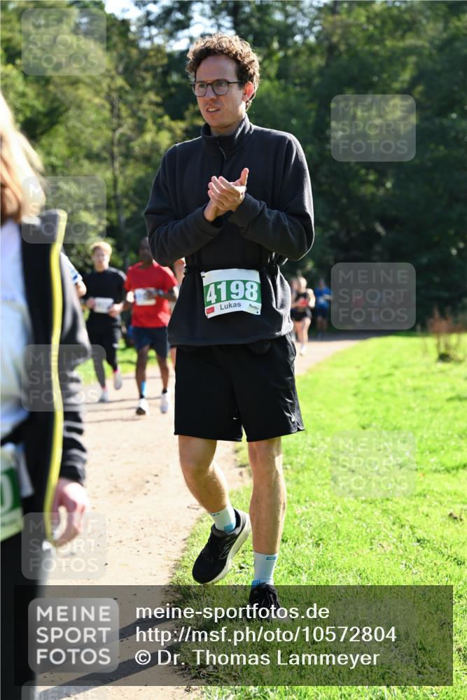 27.09.2026 - 35. Volkslauf durch das schöne Alstertal Dr. Thomas Lammeyer http://msf.ph/oto/10572804 27.09.2026 11:24:56 Laufen 4198 meine-sportfotos.de