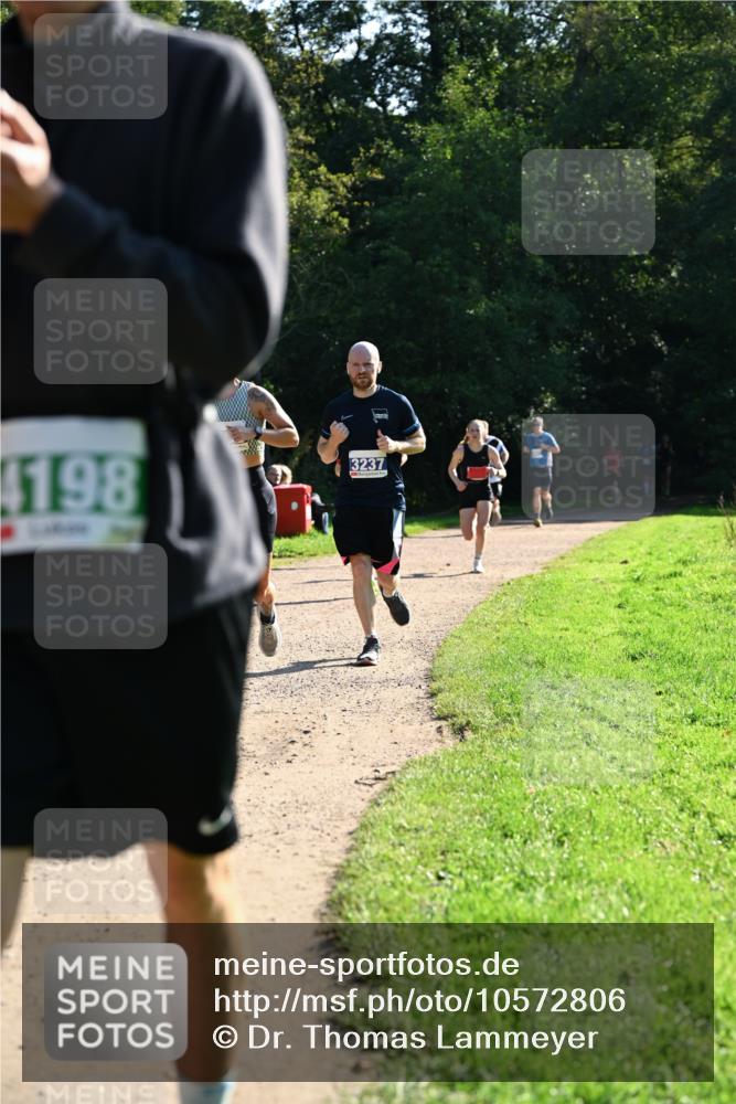 27.09.2026 - 35. Volkslauf durch das schöne Alstertal Dr. Thomas Lammeyer http://msf.ph/oto/10572806 27.09.2026 11:24:58 Laufen 4198, 3237 meine-sportfotos.de